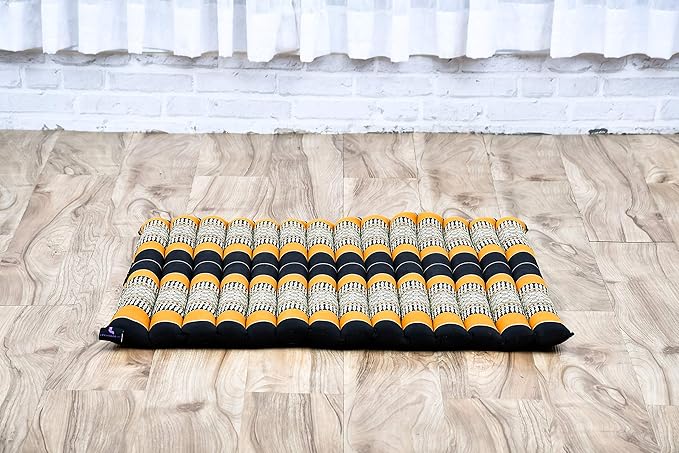 Leewadee Zabuton Seating Cushion – Square Floor Seat for Meditation Exercises, Light Yoga Mat Filled with Kapok-StrideForce Fitness