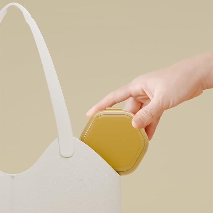 Double-layer Invisible Braces Orthodontic Retainer Storage Box,Retainer Case,Mouth Guard Case,Portable Denture Storage Washable Box with Hook,BPA-Free Teeth Whitening Storage Box (white)