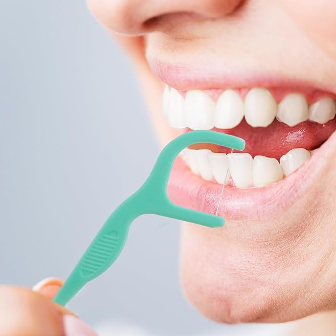 RAZOKO Dental Floss Picks | Toothpick, Shred-Resistant Floss, Easy Grip Handle, Fresh Mint Flavor, 75 Count (Pack of 3)