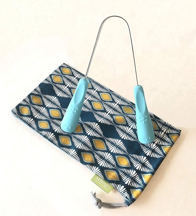 DrTung’s Stainless Tongue Scraper - Tongue Cleaner for Adults, Kids, Helps Freshens Breath, Easy to Use Comfort Grip Handle, Comes with Fabric Travel Pouch - Stainless Steel Tongue Scrapers, (1 Count)