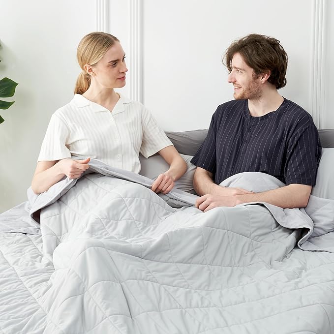 Cozy Bliss Cooling Blanket for Hot Sleepers, Q-Max 0.4 Cooling Comfort King Size, Cold Blankets for Night Sweats Sleeping, Ultra-Cool Lightweight Breathable Summer Blanket for Bed-StrideForce Fitness