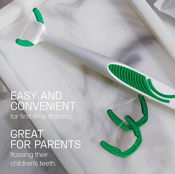 Reach Ultraclean Access Flosser Bundle, Unflavored, Plaque Remover for Teeth, for Hard to Reach Areas, Oral Care, PFAS-Free, 1 Flosser Starter Kit + 3 Packs Refill Heads