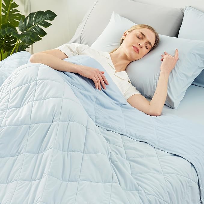 Cozy Bliss Cooling Blanket for Hot Sleepers, Q-Max 0.4 Cooling Comfort King Size, Cold Blankets for Night Sweats Sleeping, Ultra-Cool Lightweight Breathable Summer Blanket for Bed-StrideForce Fitness