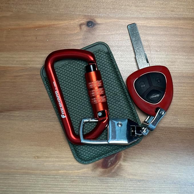 FresKaro 3inch 12kN-2698lbs Auto Locking Carabiner Clips, Solid D Shape, Heavy Duty 7075 Aluminum, Lightweight 1.09oz, Rust Proof, for Hammock, Hiking, Dog Leash, Keychain etc., Multi-Colors-StrideForce Fitness