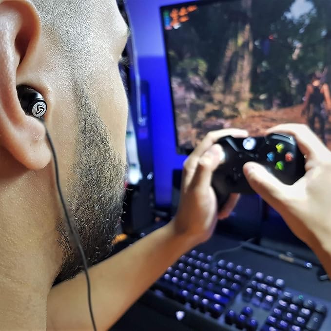 LUDOS Clamor USB C Headphones for iPhone 17 16 15 Pro Max Plus Air iPad Pro, 5 Years Warranty, USB-C Earbuds for Samsung Galaxy S24 S23 Ultra S22 S21 FE S20 A55 A54 A53, USB Type C Earphones - Black-StrideForce Fitness