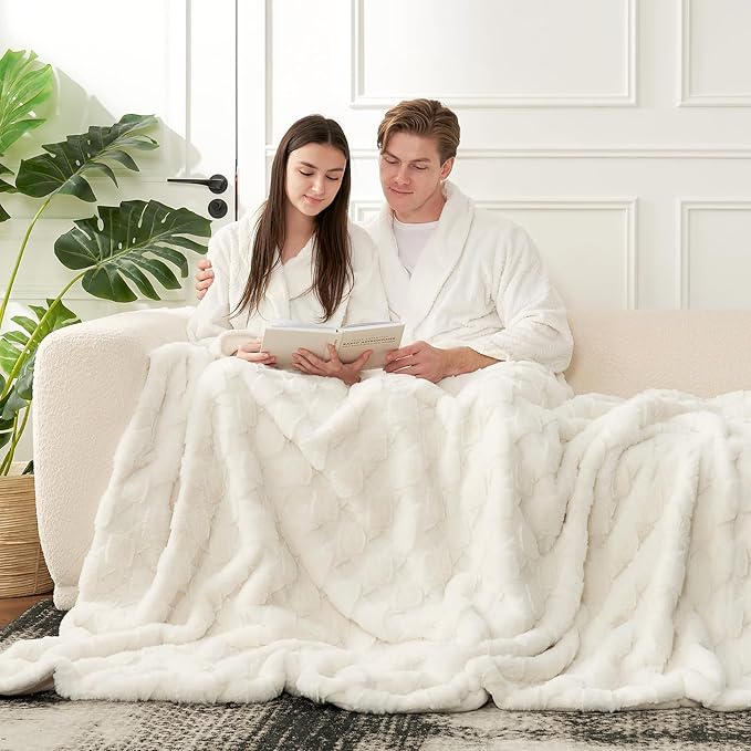 Cozy Bliss Faux Fur Throw Blanket for Couch - Soft Checkered Fuzzy Cozy Throw Gift Blankets for Women,Cream White Boho Blanket for Sofa Bedroom Living Room.60 * 80 Inches-StrideForce Fitness