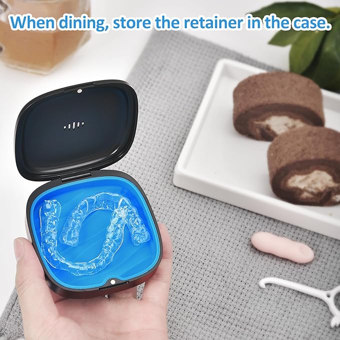 Retainer Case Slim Aligner Case with Vent Holes Removable Inner Tray Silicone for Easy Cleaning (1Pack Black Blue)