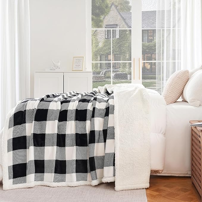 PU MEI Sherpa Fleece Throw Blanket 60" x 80" Reversible Plush Fluffy Large Big Blanket Lattice Flannel Blankets for All Season Use, Black and White-StrideForce Fitness