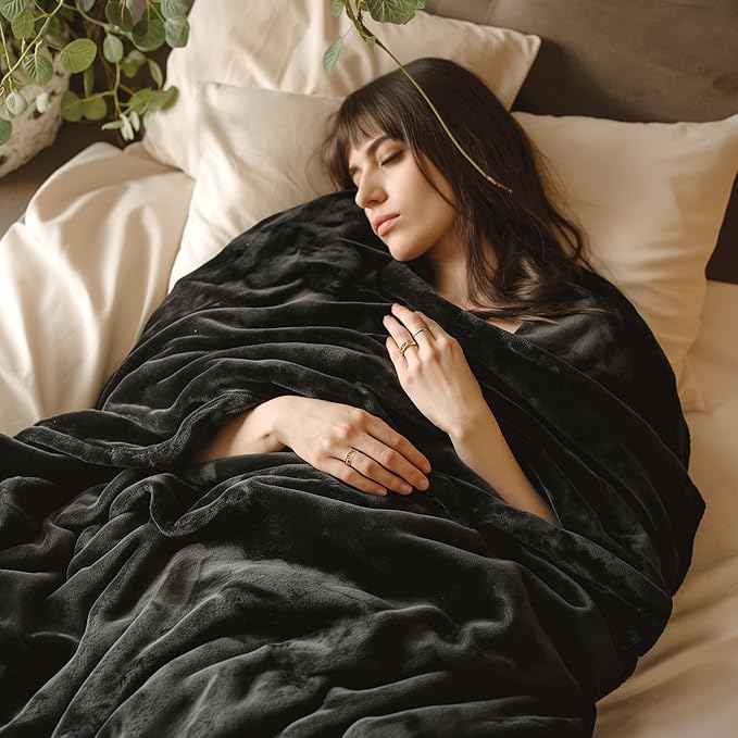 Bedsure Fleece Bed Blankets Full Size Black - Soft Lightweight Plush Fuzzy Cozy Luxury Blanket Microfiber, 84x90 inches-StrideForce Fitness