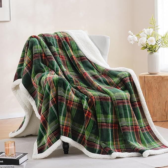 PU MEI Sherpa Fleece Throw Blanket 80" x 90" Reversible Plush Fluffy Large Big Blanket Lattice Flannel Blankets for All Season Use, Chrismas Green-StrideForce Fitness