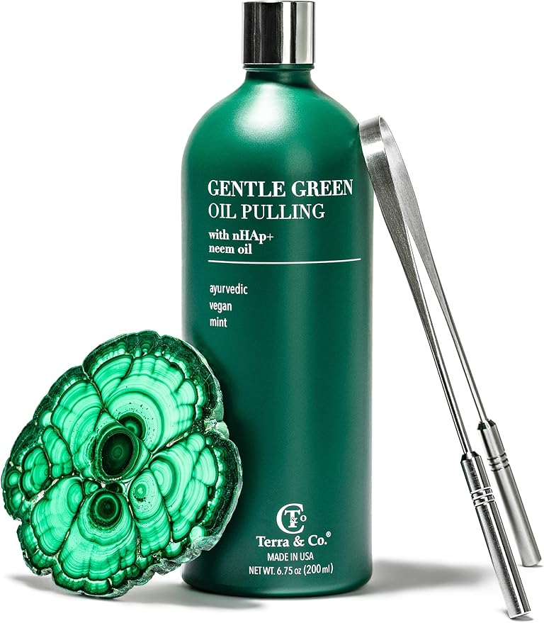Terra & Co. Gentle Green Oil Pulling and Tongue Scraper | with Hydroxyapatite for Strong Enamel, Healthy Gums | Reduce Bad Breath