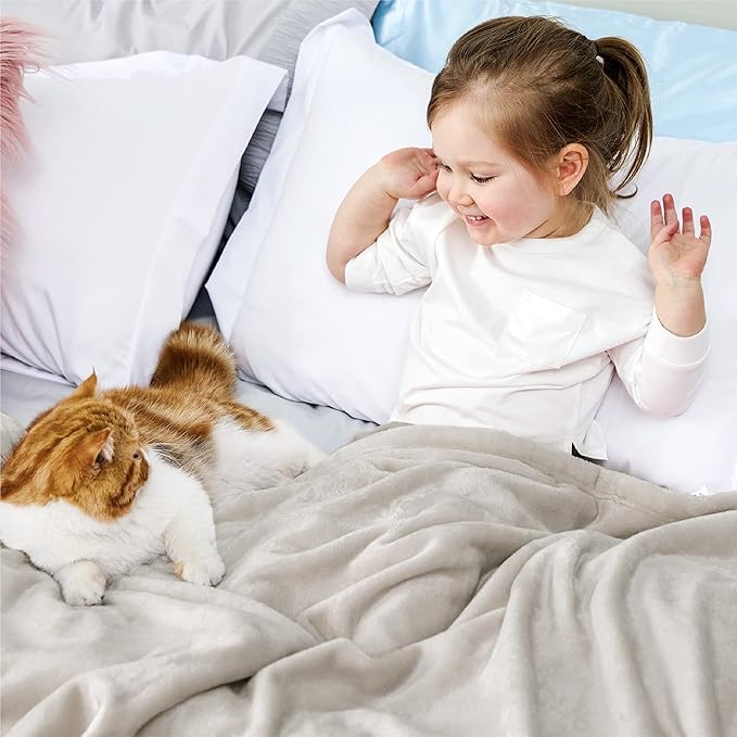 Bedsure Bedding Fleece Blanket for Girls and Boys - Soft Cozy Cute Small Throw Blankets for Travel, 43x55 Inches, Linen-StrideForce Fitness
