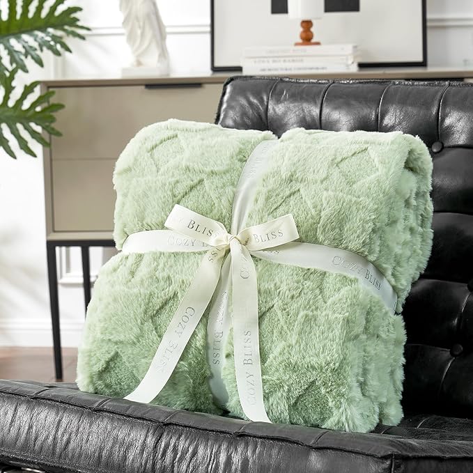 Cozy Bliss Faux Fur Throw Blanket for Couch - Soft Checkered Fuzzy Cozy Throw Gift Blankets for Women,Sage Green Boho Blanket for Sofa Bedroom Living Room.60 * 80 Inches-StrideForce Fitness