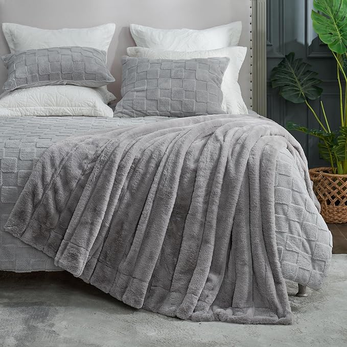 Cozy Bliss Faux Fur Throw Blanket for Couch, Cozy Soft Plush Thick Winter Blanket for Sofa Bedroom Living Room, 60 * 80 Inches Grey-StrideForce Fitness