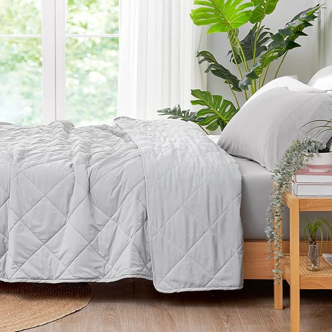Cozy Bliss Cooling Blanket for Hot Sleepers, Q-Max 0.4 Cooling Comfort Queen Size, Cold Blankets for Night Sweats Sleeping, Ultra-Cool Lightweight Breathable Summer Blanket for Bed-StrideForce Fitness