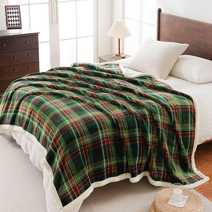 PU MEI Sherpa Fleece Throw Blanket 60" x 80" Reversible Plush Fluffy Large Big Blanket Lattice Flannel Blankets for All Season Use, Chrismas Green-StrideForce Fitness