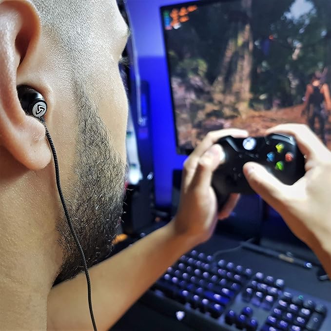 Ludos Clamor Wired Earbuds in-Ear Headphones, 5 Years Warranty, Earphones with Microphone, Noise Isolating Ear Buds for School, Kids, Women, Small Ear-StrideForce Fitness